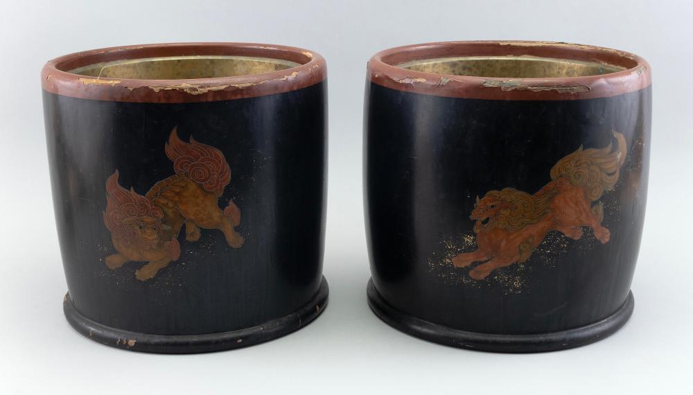 PAIR OF JAPANESE LACQUERED WOOD