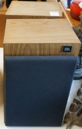 PAIR OF JBL MODEL L20T SHELF S