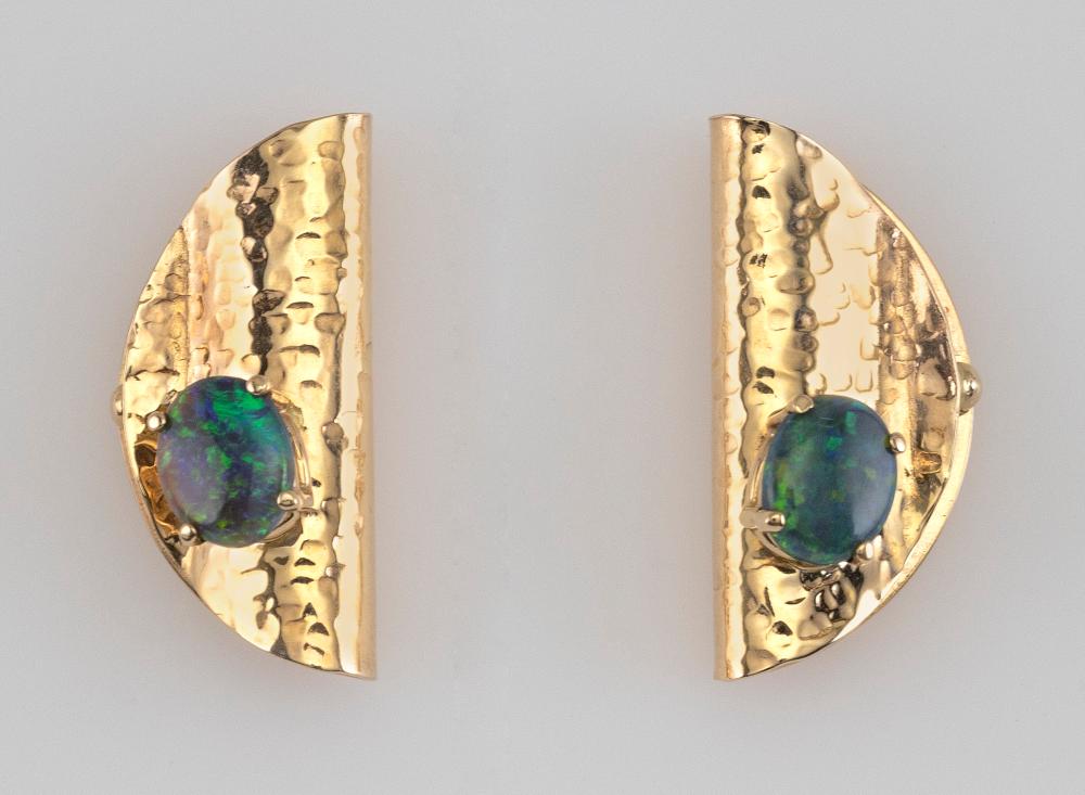 PAIR OF JEWELRY BY ETTA 14KT GOLD