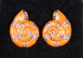 PAIR OF KANARIS 18-KARAT YELLO