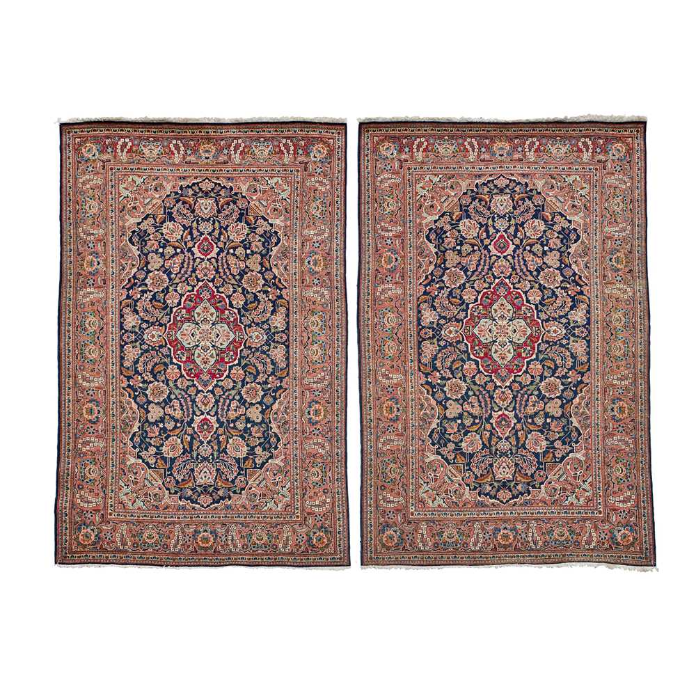 PAIR OF KASHAN RUGS CENTRAL PERSIA,