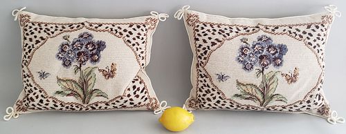 PAIR OF KATHA DIDDèL FLORAL
