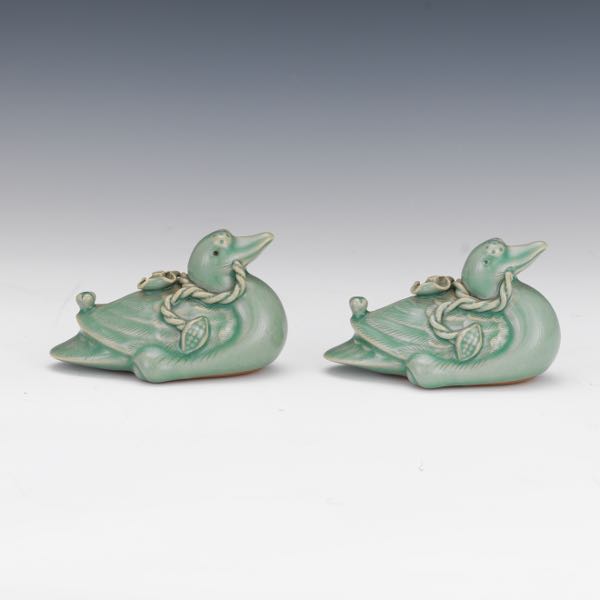 PAIR OF KOREAN PORCELAIN CELADON