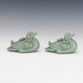 PAIR OF KOREAN PORCELAIN CELAD