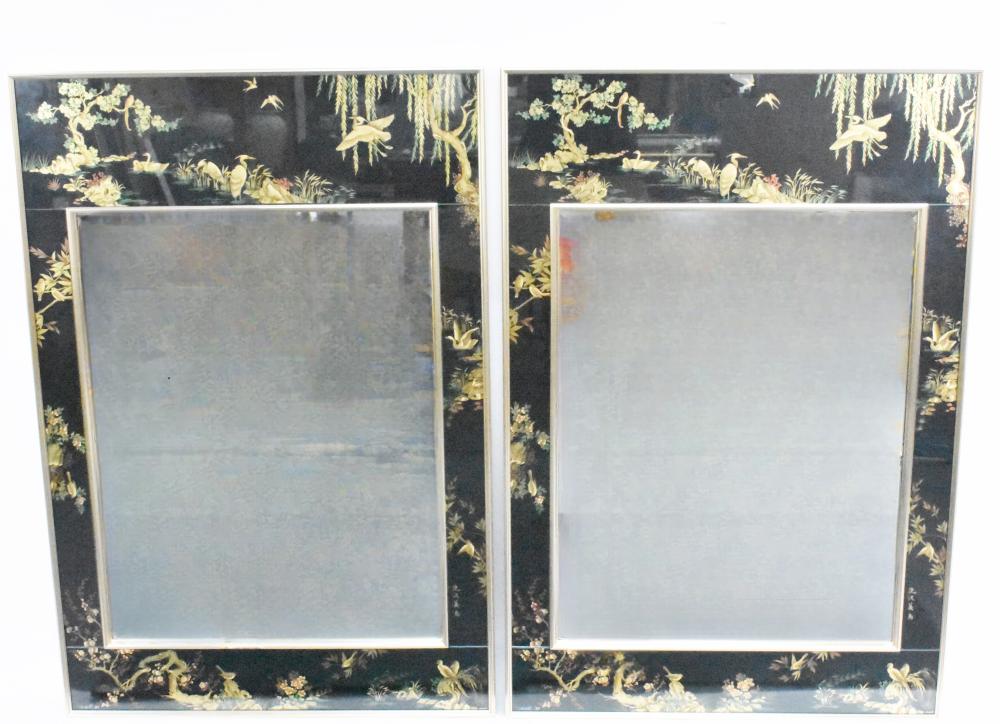 PAIR OF LABARGE JAPONAISE