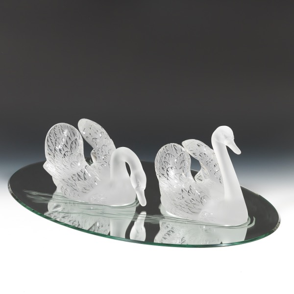 PAIR OF LALIQUE FRANCE CLEAR AND