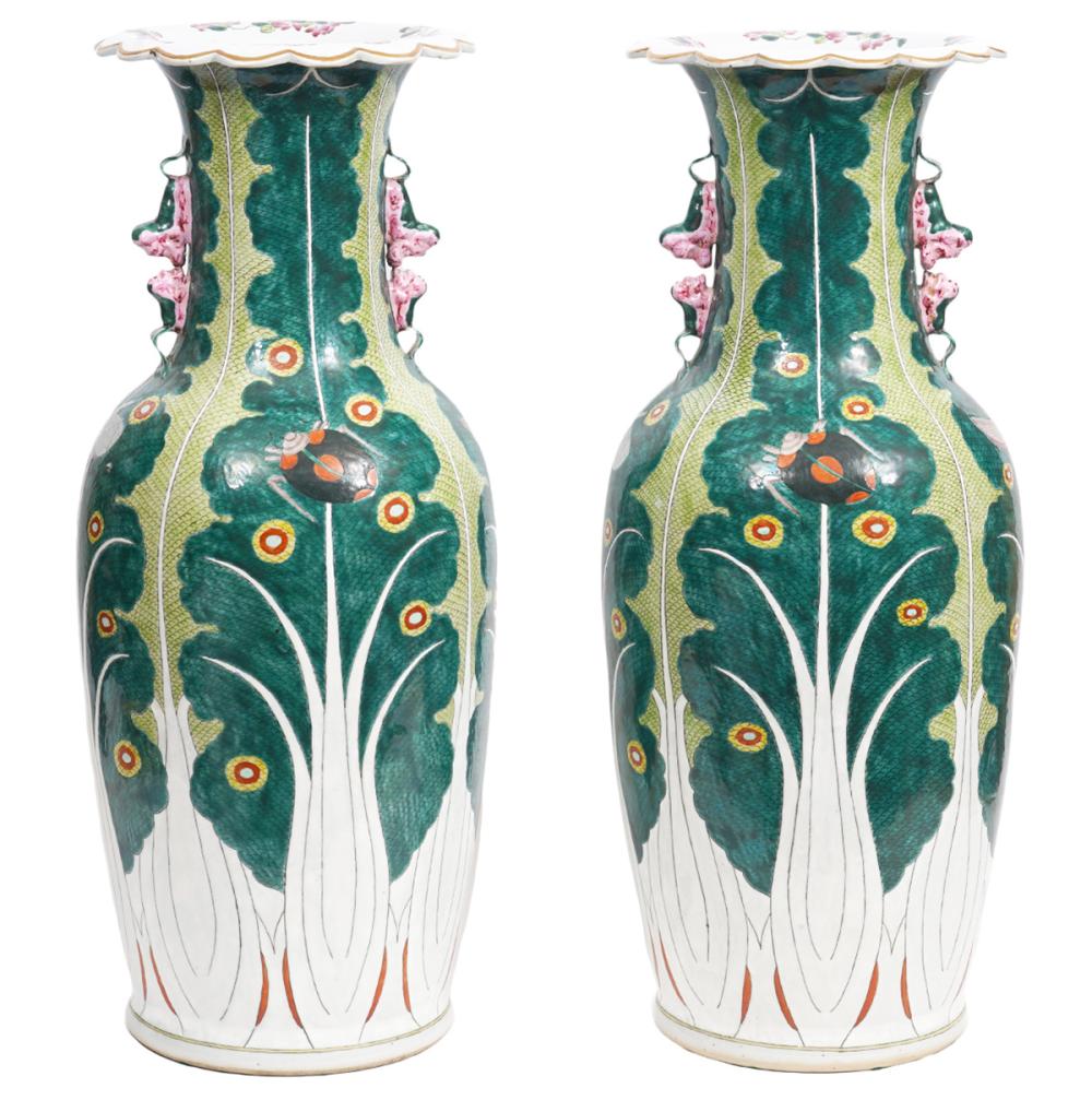 PAIR OF LARGE CHINESE PORCELAIN