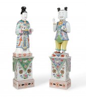 PAIR OF LARGE CHINESE PORCELAI