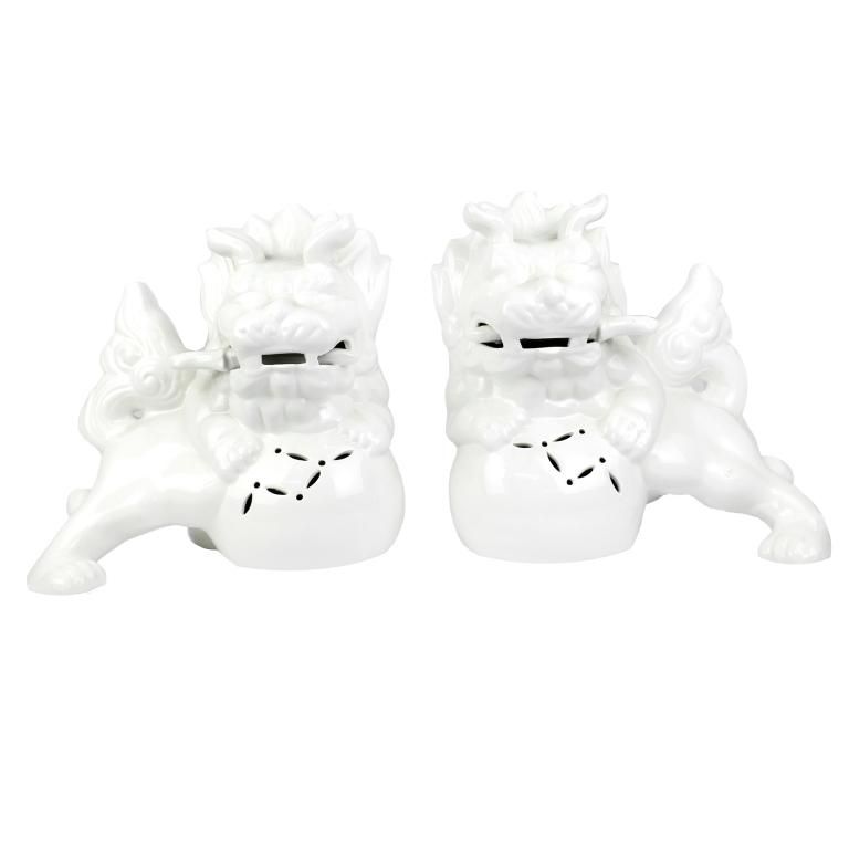 PAIR OF LARGE MODERN FOO DOGSPair
