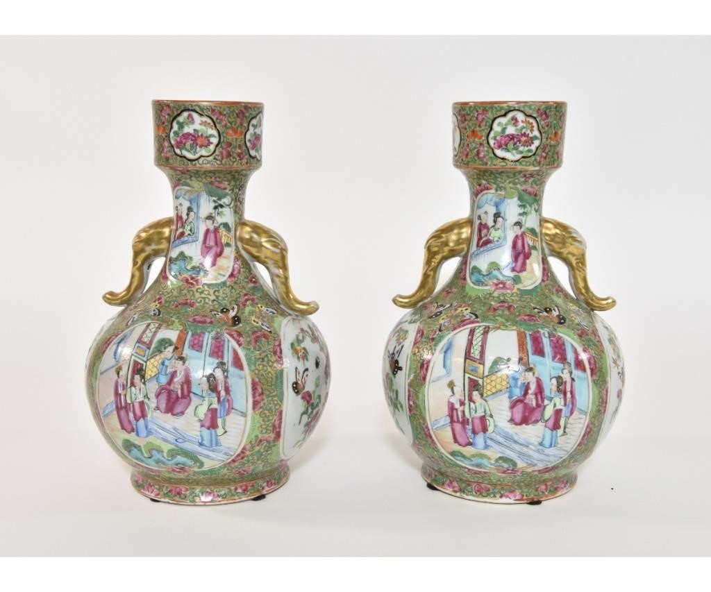 Pair of large Rose Medallion