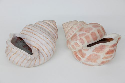 PAIR OF LARGE SEASHELL PAINT