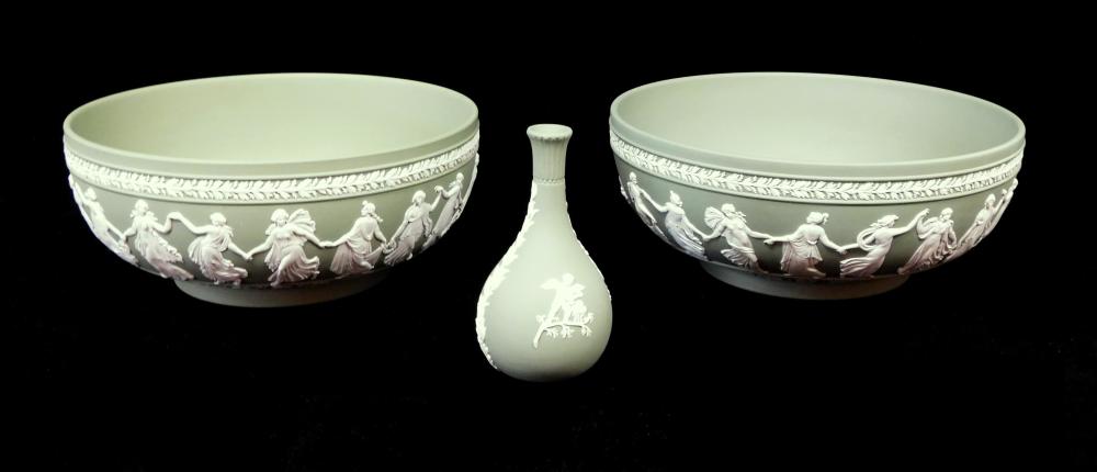 PAIR OF LARGE WEDGWOOD OLIVE