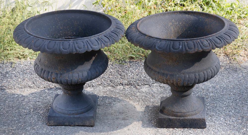 PAIR OF LATE VICTORIAN CAST IRON
