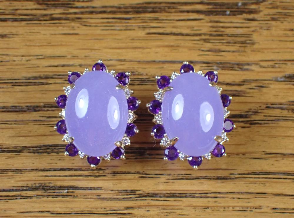 PAIR OF LAVENDER JADE AND