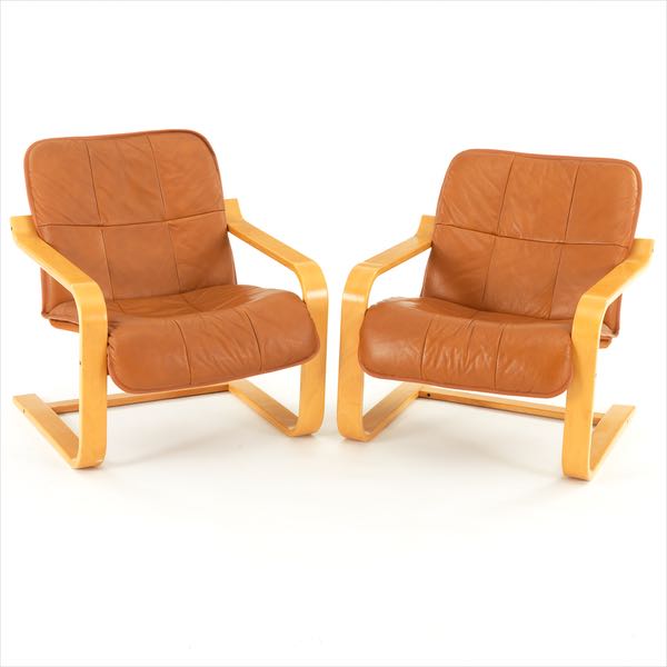 PAIR OF LEATHER ARMCHAIRS BY BJ