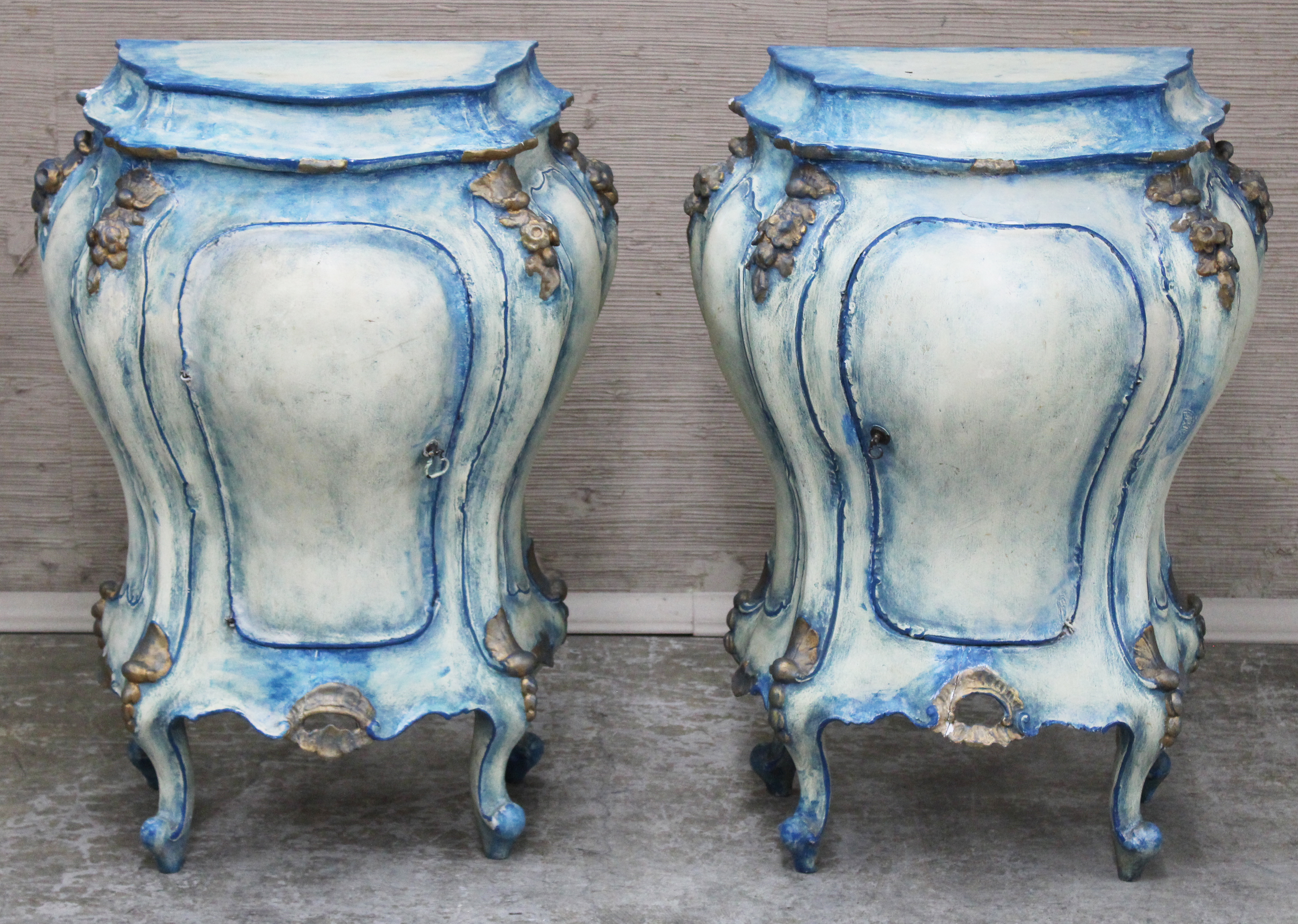 PAIR OF LOUIS XV STYLE BEDSIDE