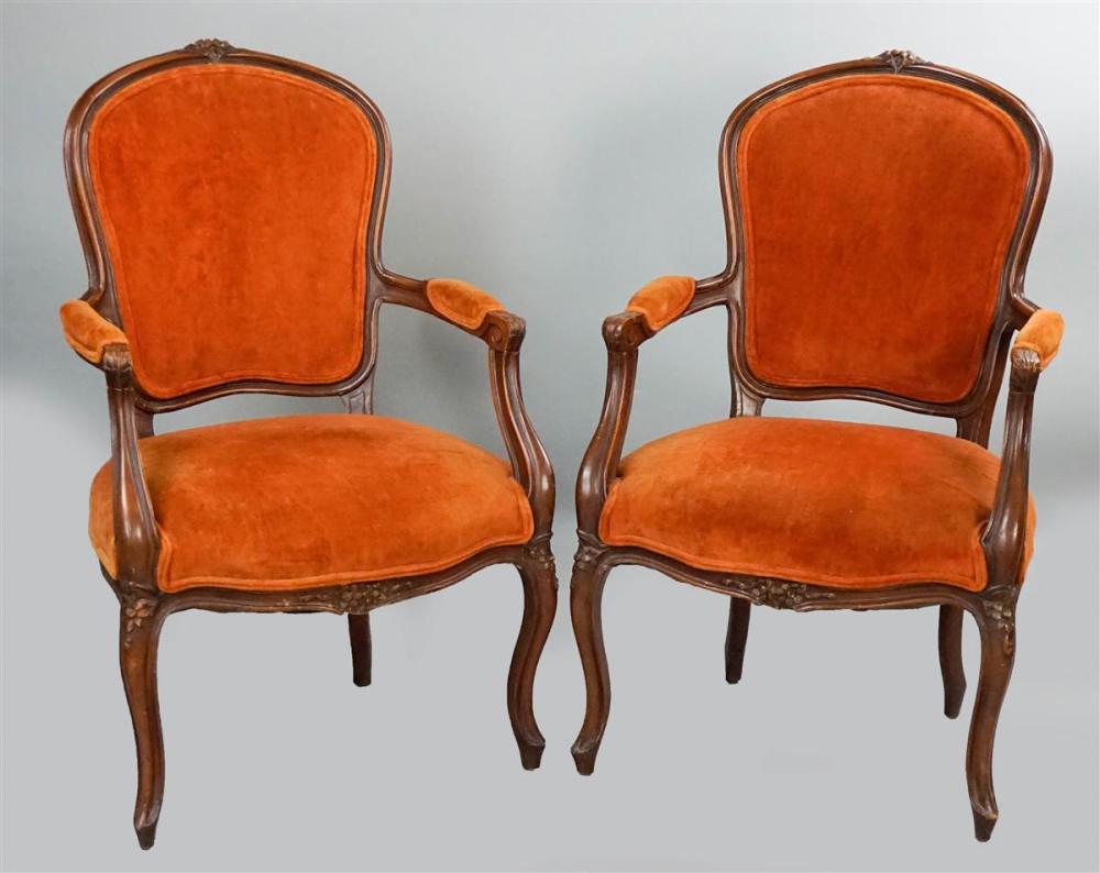 PAIR OF LOUIS XV STYLE FAUTEUILS EN