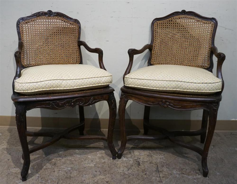 PAIR OF LOUIS XV STYLE CARVED