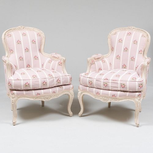 PAIR OF LOUIS XV STYLE CREAM