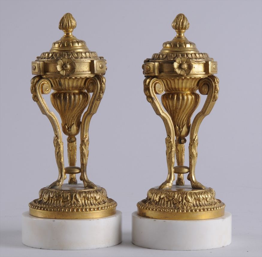 PAIR OF LOUIS XVI STYLE GILT-BRONZE