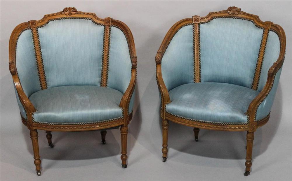PAIR OF LOUIS XVI STYLE CARVED
