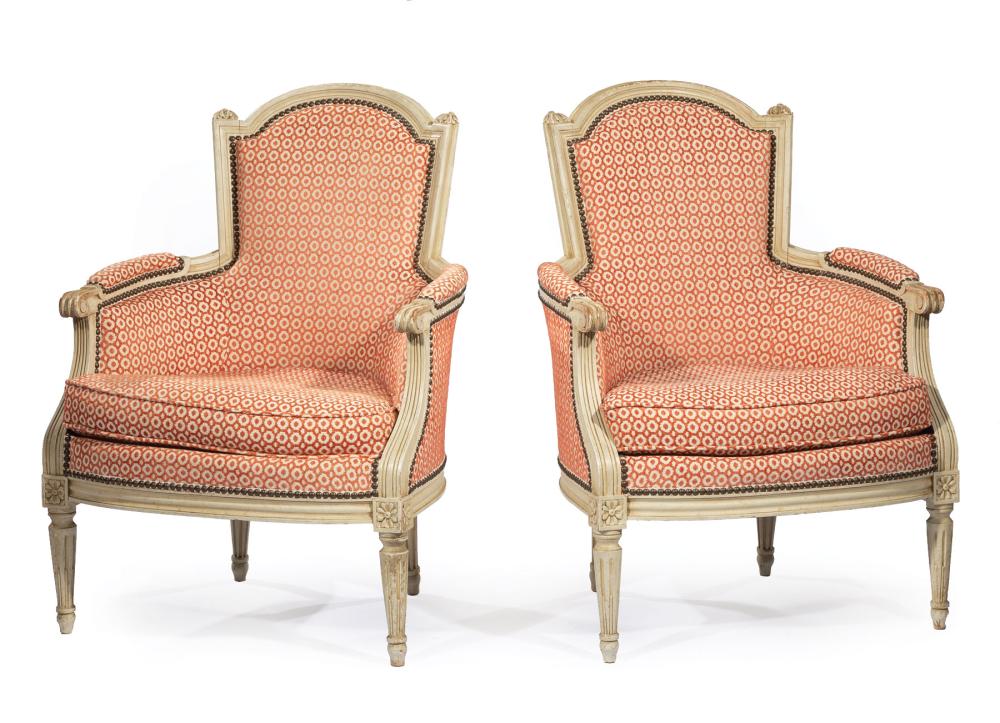 PAIR OF LOUIS XVI-STYLE CREME