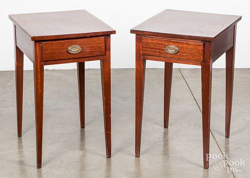 PAIR OF MAHOGANY END TABLESPair