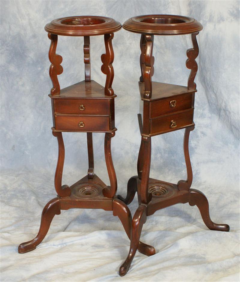 Pair of mahogany Georgian style wig