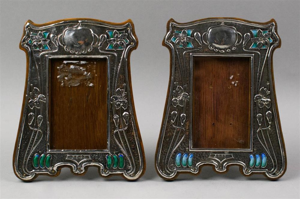 PAIR OF MATCHED BIRMINGHAM SILVER