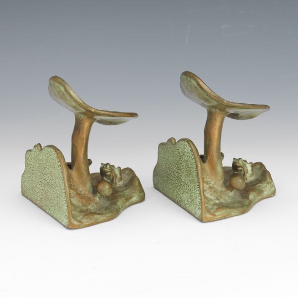 PAIR OF MCCLELLAND BARCLAY MUSHROOM