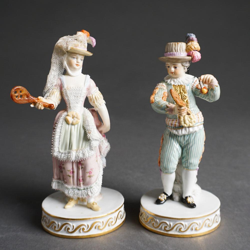 PAIR OF MEISSEN LACE FIGURINES OF