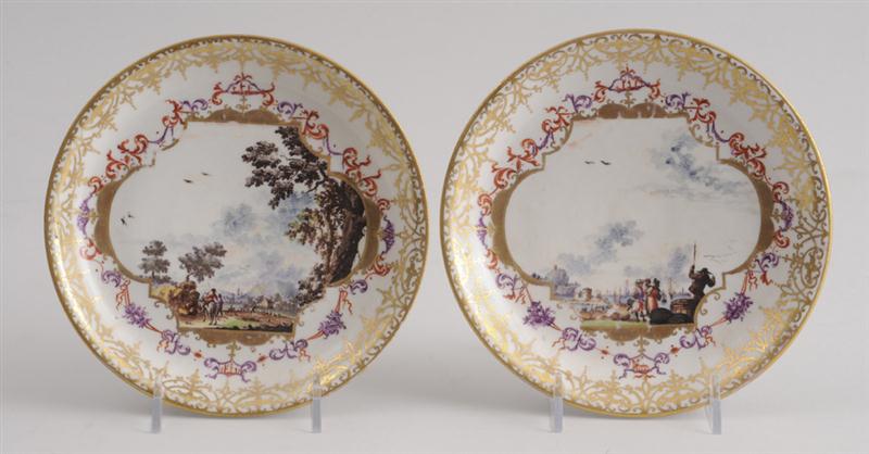 PAIR OF MEISSEN LARGE SAUCERS Circa