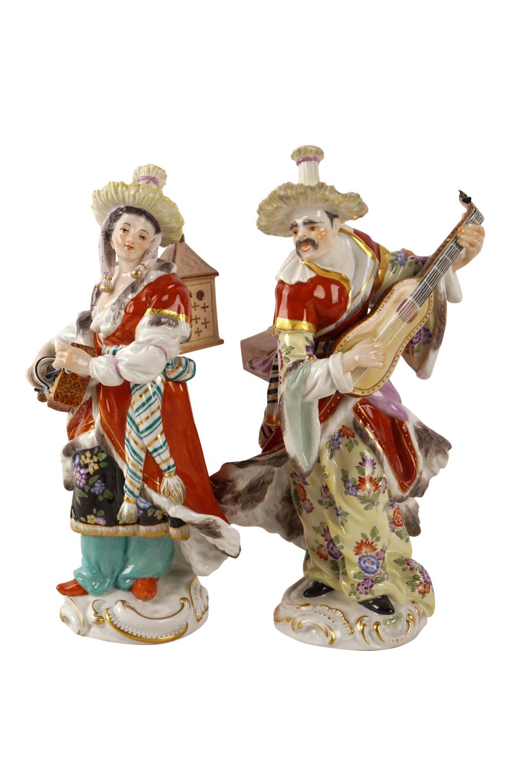 PAIR OF MEISSEN PORCELAIN
