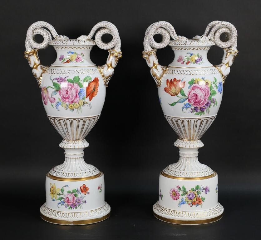 PAIR OF MEISSEN STYLE PORCELAIN