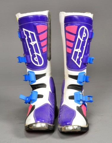 PAIR OF MEN'S AXO MOTOCROSS