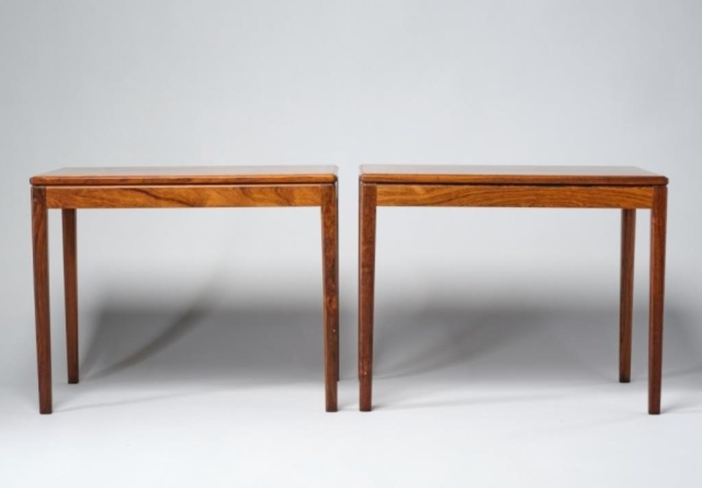 PAIR OF MID CENTURY MODERN END