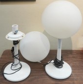 PAIR OF MID-CENTURY MODERN MUS