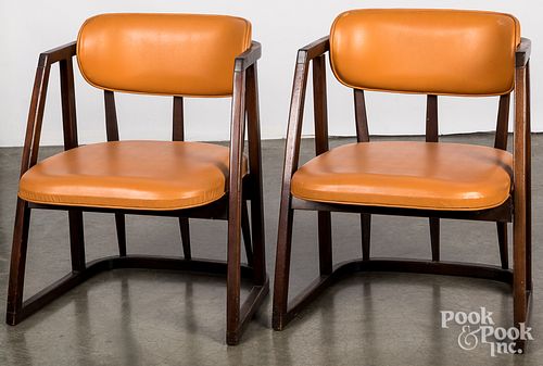 PAIR OF MID-CENTURY MODERN SIDE