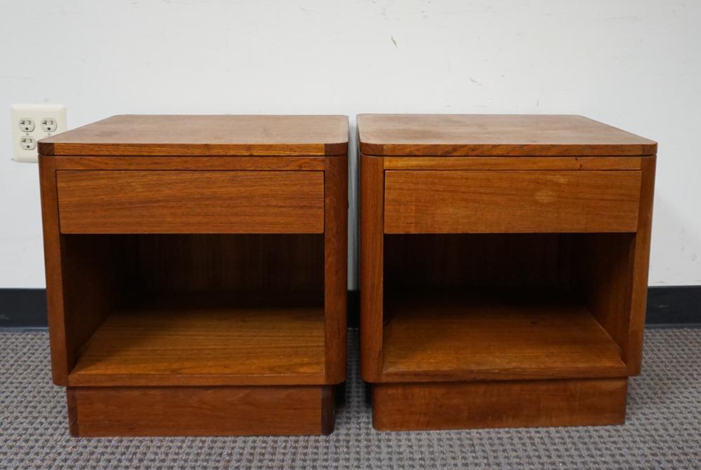 PAIR OF MID-CENTURY MODERN TEAK