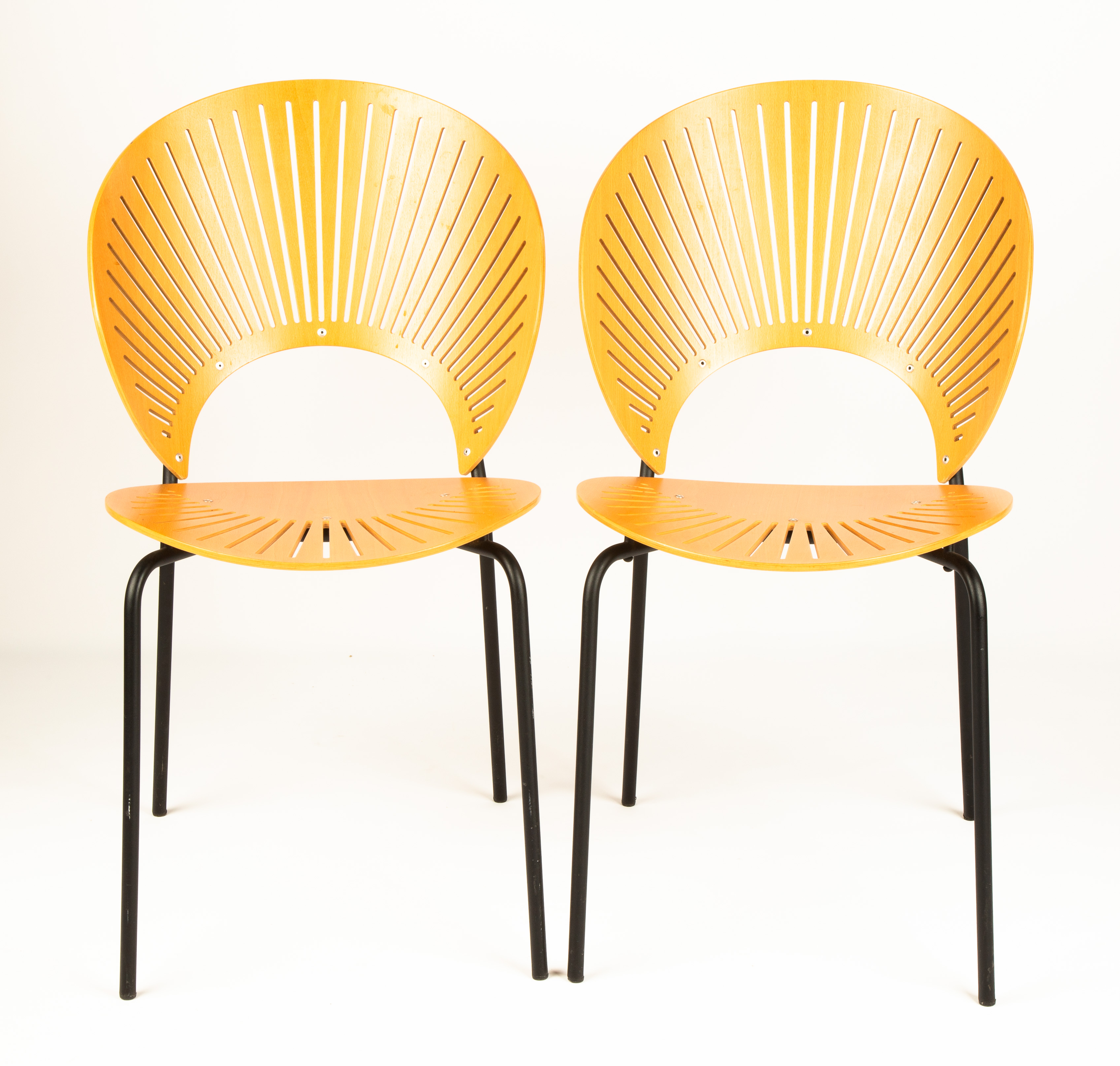 PAIR OF MID CENTURY SIDE CHAIRS