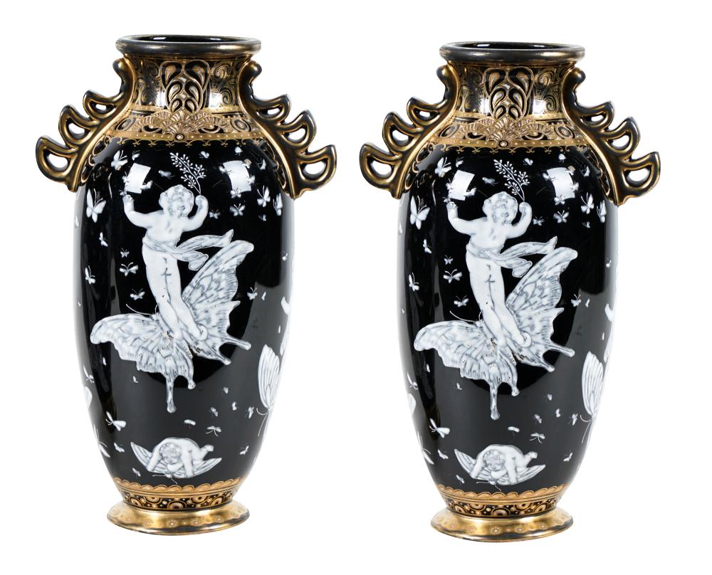 PAIR OF MINTON STYLE PORCELAIN