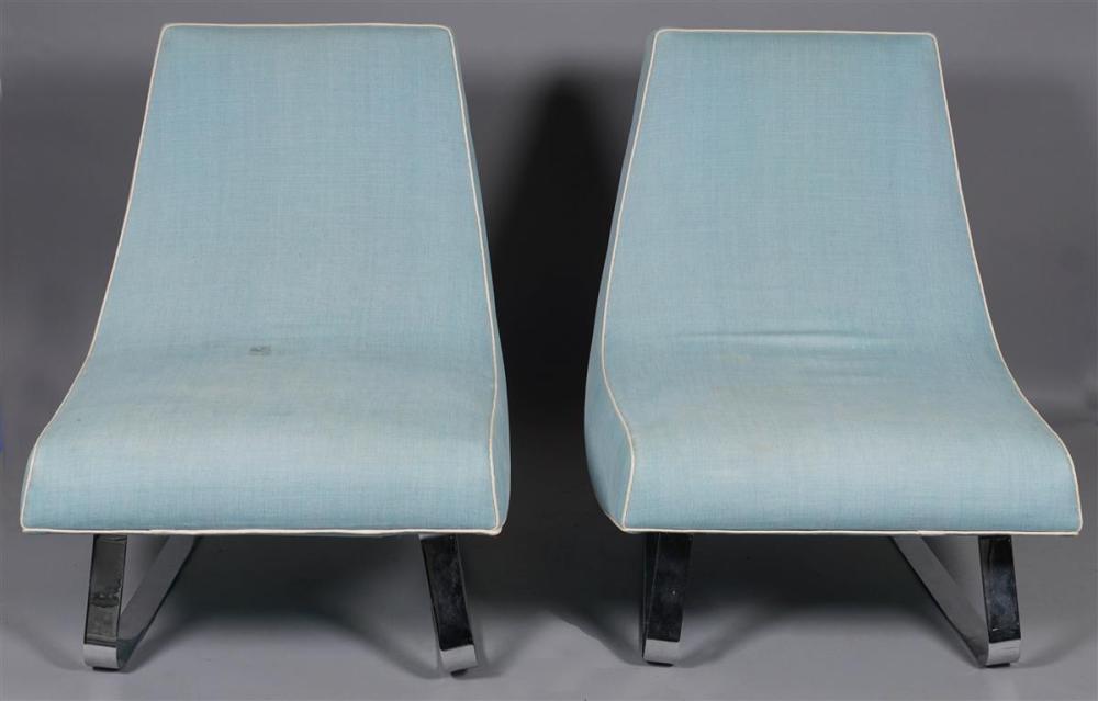 PAIR OF MODERN CHROME LOUNGE CHAIRS