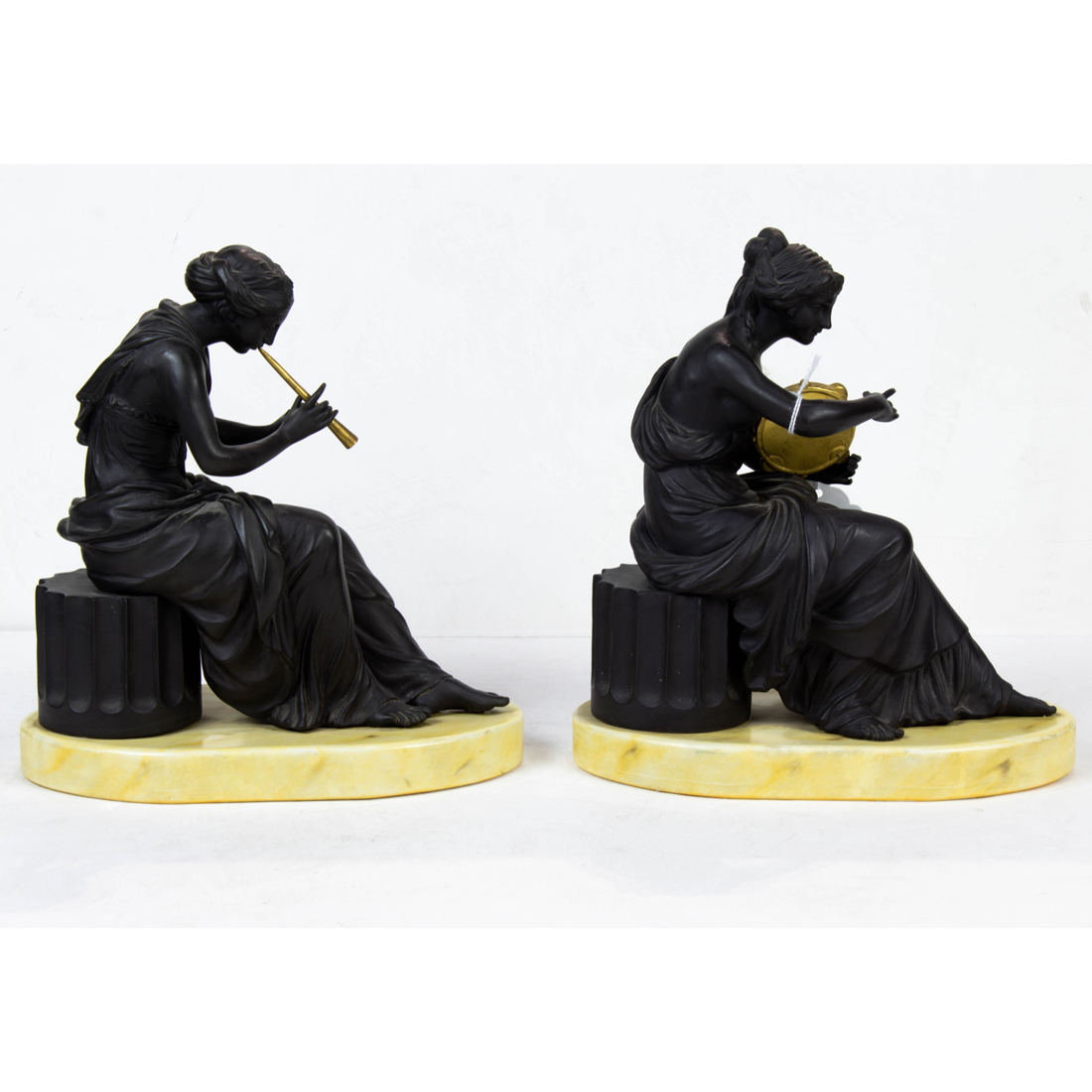PAIR OF MOTTAHEDEH PORCELAIN AND