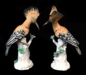 PAIR OF MOTTAHEDEH PORCELAIN B