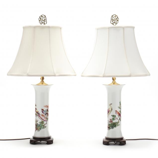 PAIR OF MOTTAHEDEH WILLIAMSBURG