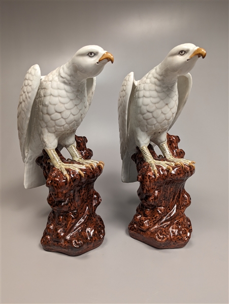 Pair of nicely detailed, Chinese