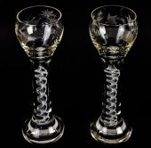 PAIR OF OPAQUE TWIST STYLE CRY
