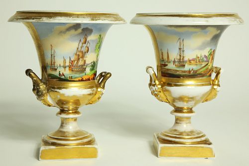PAIR OF PARIS PORCELAIN HAND