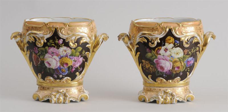 PAIR OF PARIS PORCELAIN VASES ON