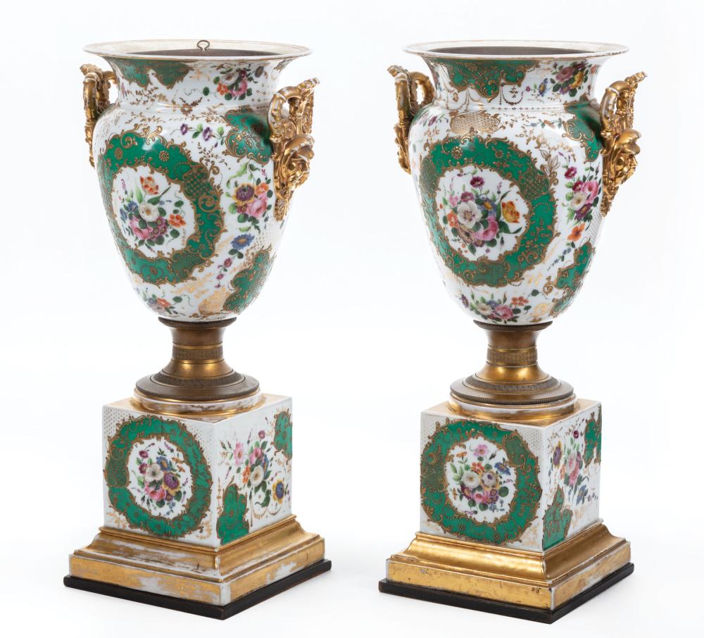 PAIR OF PARIS PORCELAIN VASESPair